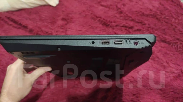 Acer Nitro 5. 15.6", 2����, ��� 8 ��, ���� 128���, WiFi: 1, Bluetooth: 1, ����������� �� 6��. ����