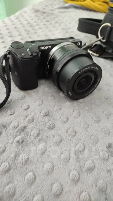 Sony Alpha NEX-5T. 15 - 19.9 �� ����