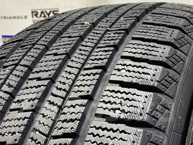 Streamstone. ������, 2020 ���, �/�, ����� �� 5 % ����