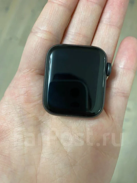Apple Watch SE. GPS, IP68 ����