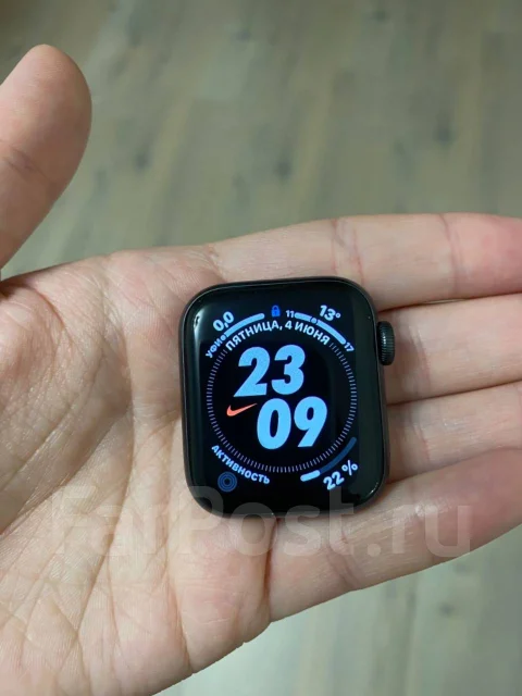 Apple Watch SE. GPS, IP68 ����