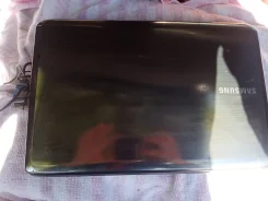 Samsung R525. 15.6", 2,2����, ��� 4 ��, WiFi: 1, Bluetooth: 1 ����
