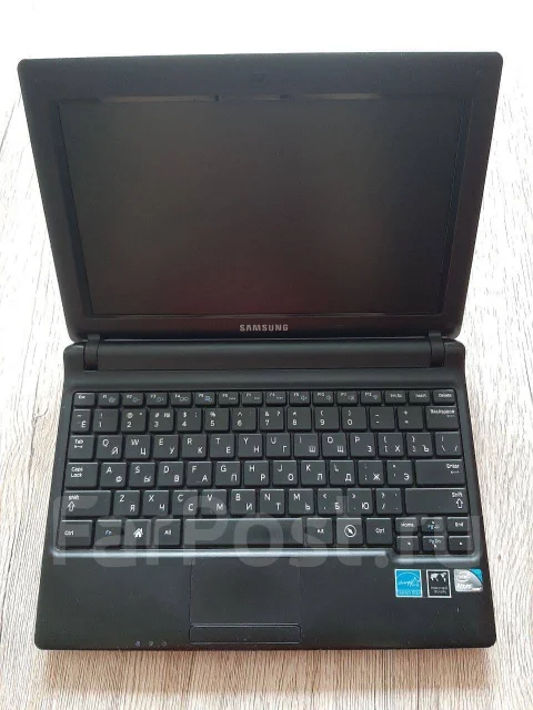 Samsung N100S. 10.1", 1,6����, ��� 1024 ��, ���� 80���, WiFi: 1, Bluetooth: 1, ����������� �� 1��. ����