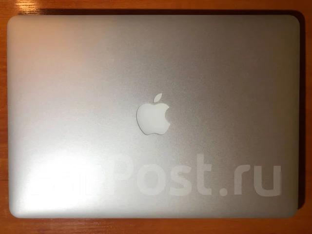 Apple MacBook Air 13 2011 Mid MC965. WiFi: 1, Bluetooth: 1 ����