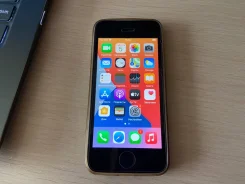 Apple iPhone SE. �/�. ��� ����� �� ���������� ����