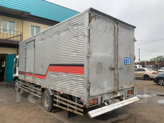 Isuzu Forward ����