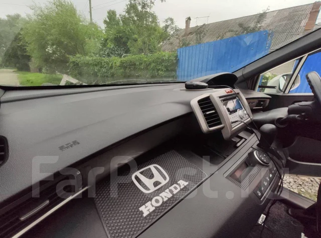 Honda Freed Spike. ��������, ��������, 1.5 (118��.�.), ������, 162����. �� ����