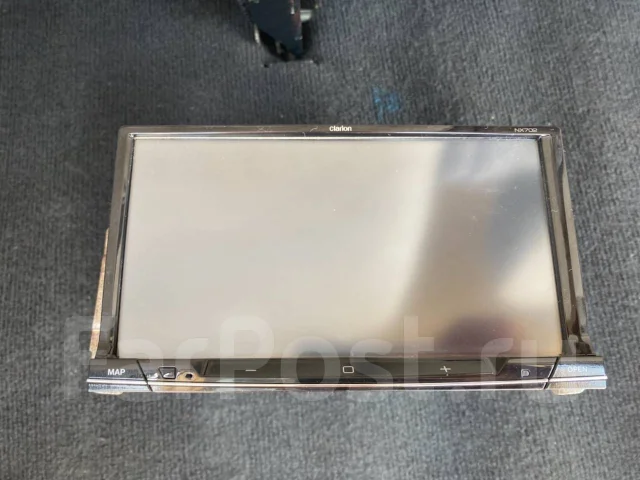 Clarion NX702 ����