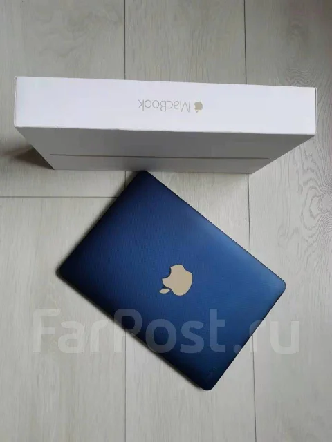 Apple MacBook. 12", 1,1����, ��� 64 �� � ������, ���� 252���, WiFi: 1, Bluetooth: 1, ����������� �� 10��. ����