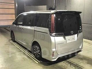 Toyota Esquire. �������, ��������, 2.0 (152��.�.), ������, 20 000����. ��, �/�. ��� ����� �� ������������ ����