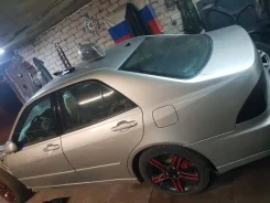 Lexus IS200. GXE10L ����