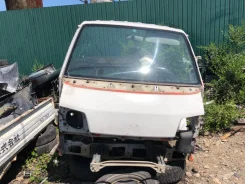 ������� Mazda Bongo SK82 S47P50031E ����