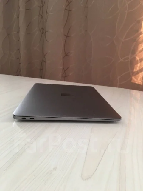 Apple MacBook Air 13 2020. 13.3", 1,6����, ��� 8 ��, ���� 128���, ����������� �� 10��. ����