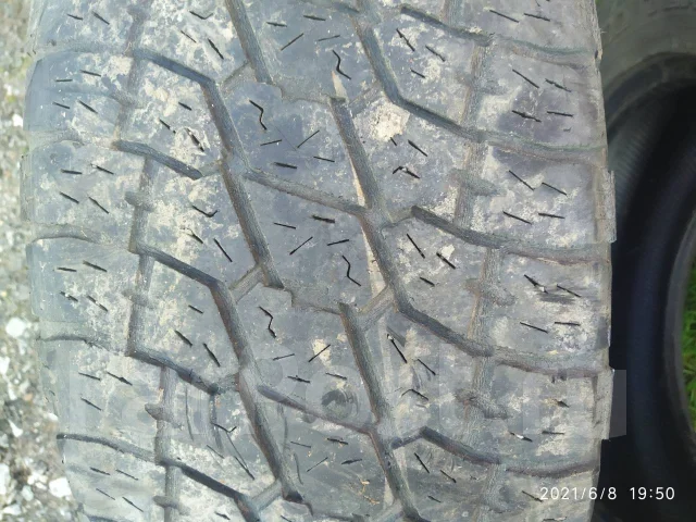 Nitto Terra Grappler. ����� mt, 2012 ���, �/�, ����� 40 % ����