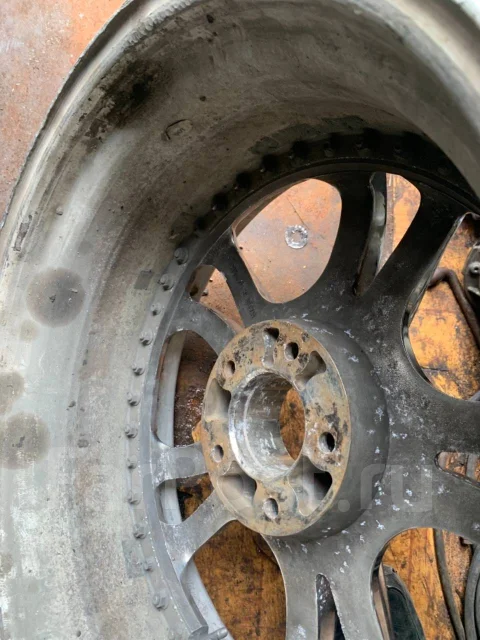Jawa. x18", 5x114.3 ����