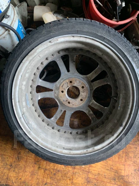 Jawa. x18", 5x114.3 ����