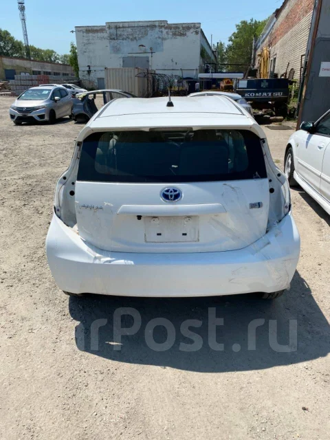 Toyota Aqua. NHP10, 1NZFXE ����