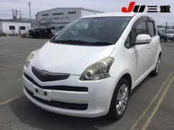 Toyota Ractis. �������, ��������, 1.5, ������, �/�, ��� ���. ��� ����� �� ������������ ����