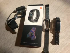 Xiaomi Mi Band 4. IP67, IP68 ����