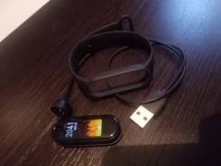 Xiaomi Mi Band 5 ����
