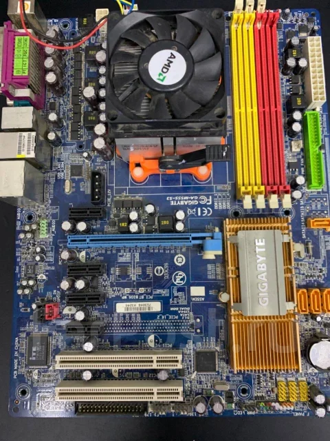 Socket AM2 ����