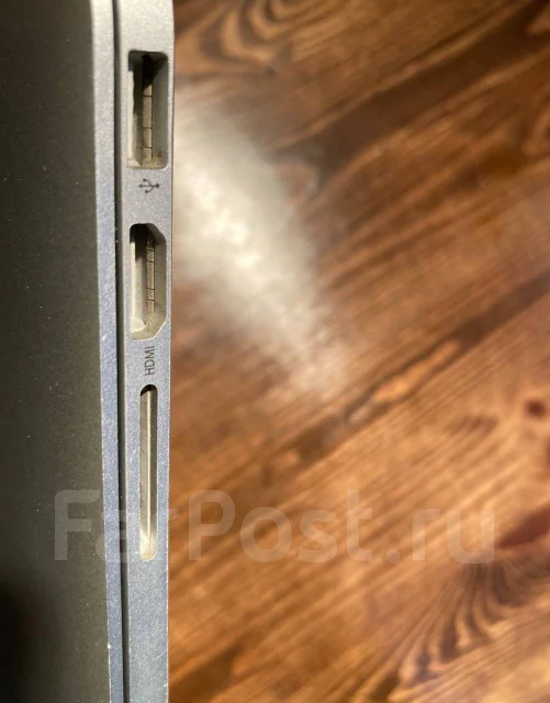 Apple MacBook 13. 13", ��� 8 ��, ���� 256���, WiFi: 1, Bluetooth: 1, ����������� �� 10��. ����