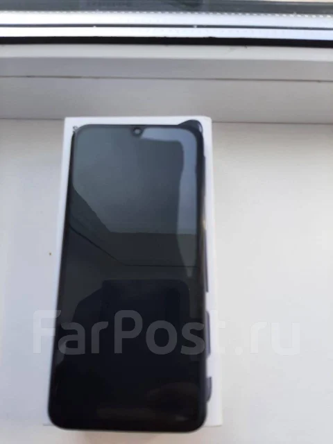 Samsung Galaxy A40. �/�, ������ ����