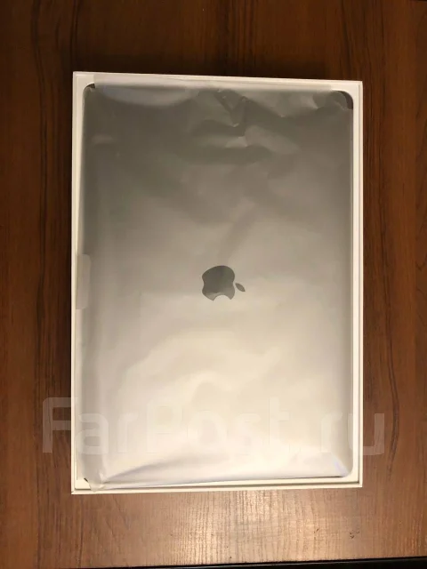 Apple MacBook Pro 15. 15.4", 2,6����, ��� 16 ��, ���� 512���, WiFi: 1, Bluetooth: 1, ����������� �� 4��. ����
