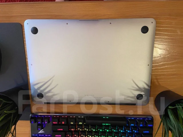 Apple MacBook Air 13 2017 Mid. 13.3", 1,8����, ��� 8 ��, ���� 128���, WiFi: 1, Bluetooth: 1, ����������� �� 7��. ����