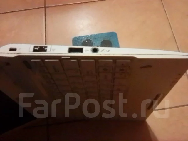 Asus Eee PC X101H. 1 600����, WiFi: 1, Bluetooth: 1 ����