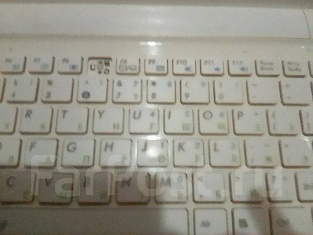 Asus Eee PC X101H. 1 600����, WiFi: 1, Bluetooth: 1 ����