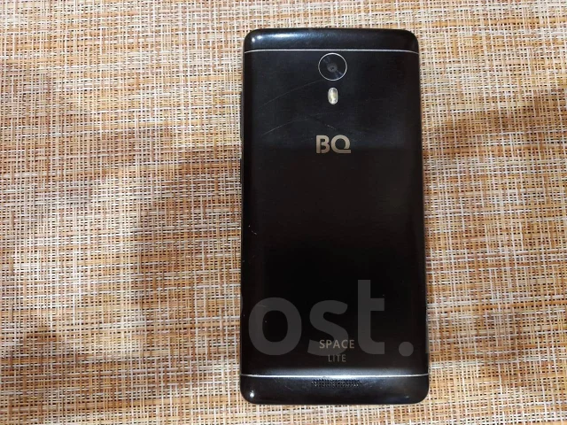 BQ BQ-5202 Space Lite. �/�, ������, 4G LTE ����
