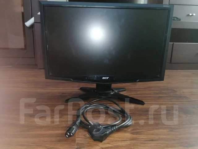 Acer. 50" ����