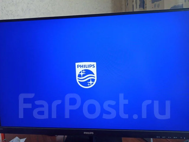 Philips. 27" ����