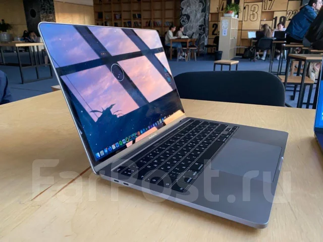 Apple MacBook Pro 13 2020 Late. 13.3", 1,4����, ��� 8 ��, ���� 256���, WiFi: 1, Bluetooth: 1, ����������� �� 16��. ����