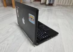Lenovo G580. 17", 2,5����, ��� 4 ��, ���� 256���, WiFi, Bluetooth, ����������� �� 12��. ����