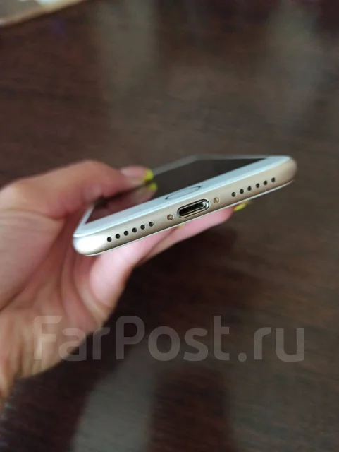 Apple iPhone 7. �/�, �������, 4G LTE ����