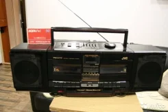 JVC ����