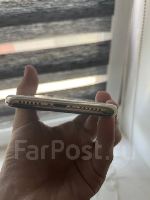 Apple iPhone X. �/�, �����, 3G, 4G LTE, NFC ����