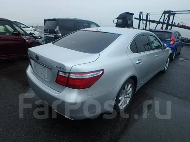 Lexus LS600h. UVF45 ����
