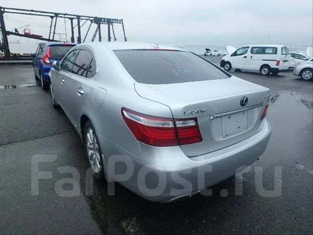 Lexus LS600h. UVF45 ����