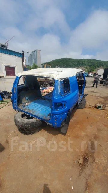 Toyota FJ Cruiser. JTEBU11FO8KO21755 ����
