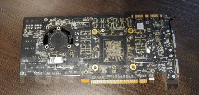 GeForce GTX 470 ����