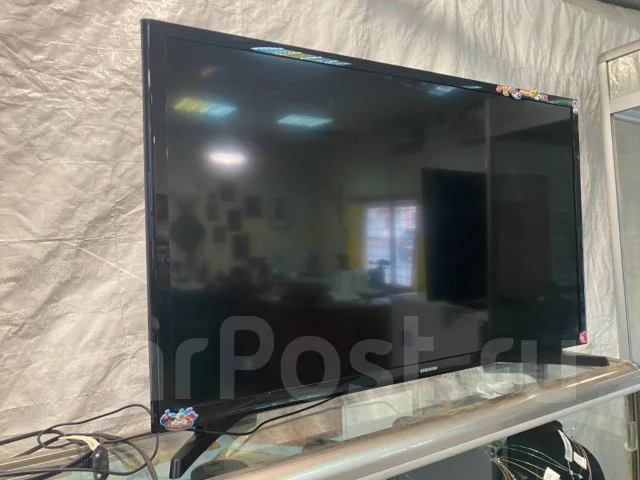 Samsung UE32J4000 ����