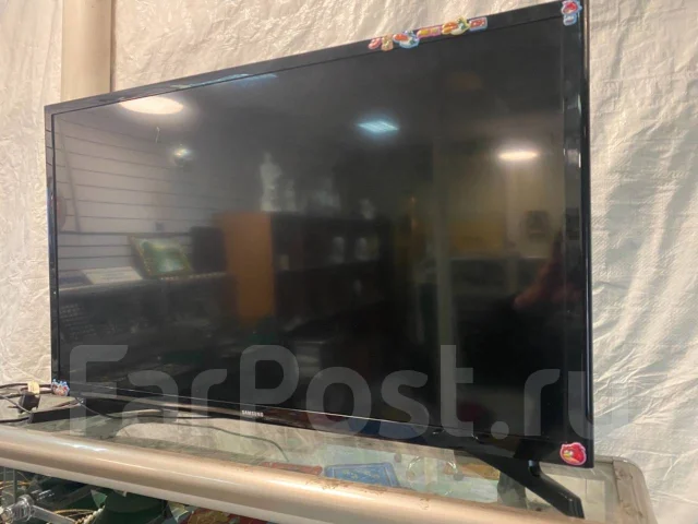 Samsung UE32J4000 ����