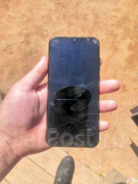 Honor 8A. �/�, �����, 4G LTE, Dual-SIM, NFC ����