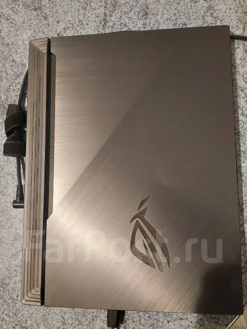 Asus ROG Zephyrus G. 15.6", ��� 16 ��, ���� 512���, WiFi: 1, Bluetooth: 1, ����������� �� 4��. ����