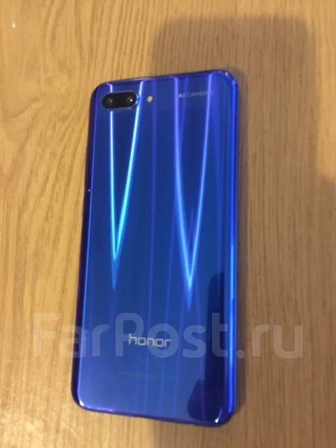 Honor 10. �/�, �����, 4G LTE, Dual-SIM, NFC ����