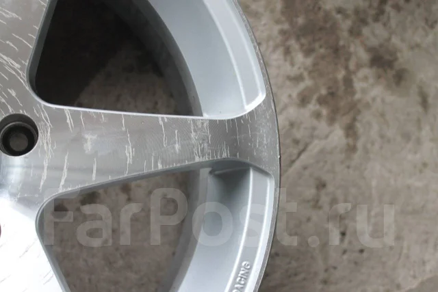 Hokuto Racing. 7.0x17", 5x114.3, ET40, �� 73,1���. ����