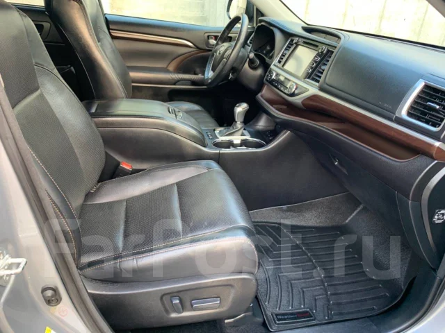 Toyota Highlander. �������, 4wd, 3.5 (249��.�.), ������, 87 000����. �� ����